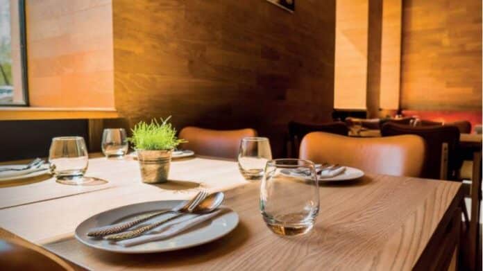 Mesa de restaurante