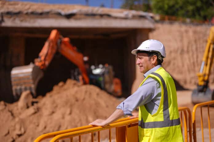 Carabante visita la zona donde se ha comenzado a excavar el futuro túnel que soterrará la A-5