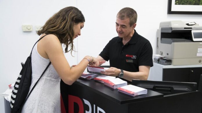 La Comunidad de Madrid ha puesto en marcha una campaña para facilitar a turistas que visiten la región y presenten alergias alimentarias el consumo d