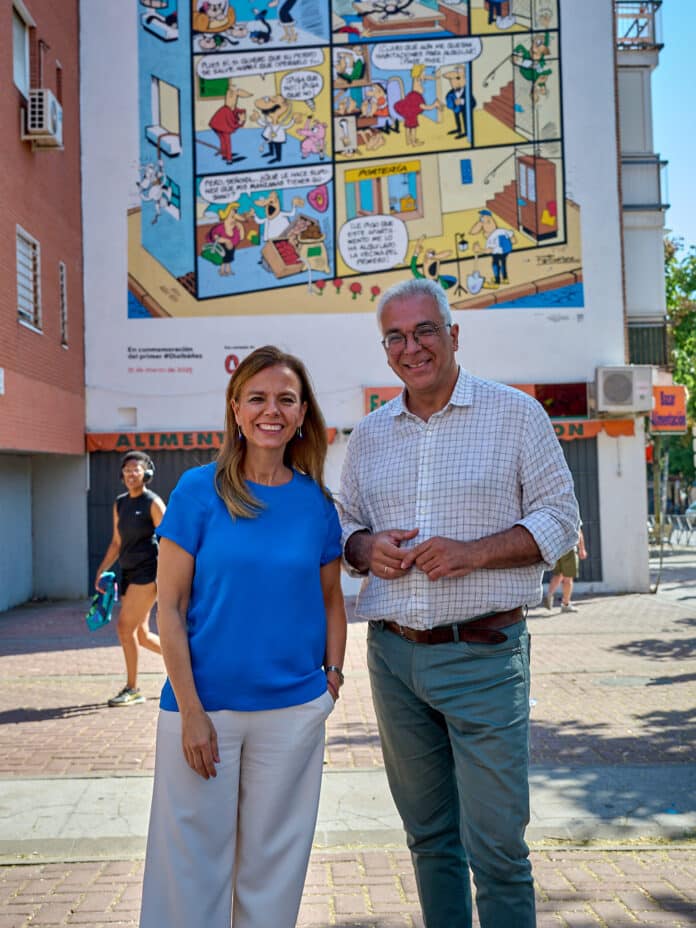 La concejala delegada de Turismo, Almudena Maíllo, acompañada del concejal de Carabanchel, Carlos Izquierdo, presenta el nuevo Programa de Visitas Guiadas ‘Te faltan calles’