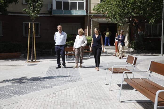 Visita a la recién remodelada calle Jiloca