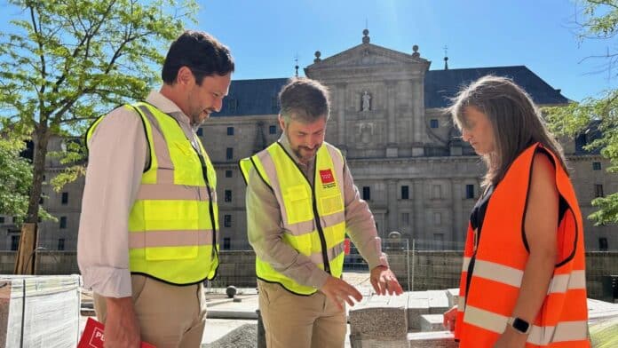 El consejero Miguel Ángel García Martín durante su visita a las obras de mejora en el paseo de Don Juan de Borbón y Battenberg