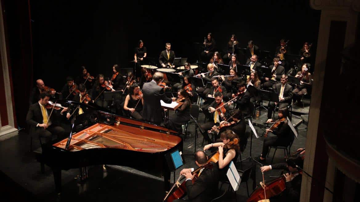 Armonías de La Tiritará y L’Operamore: La Voz de Carlos Mena Enriqueciendo la Escena Cultural Madrileña