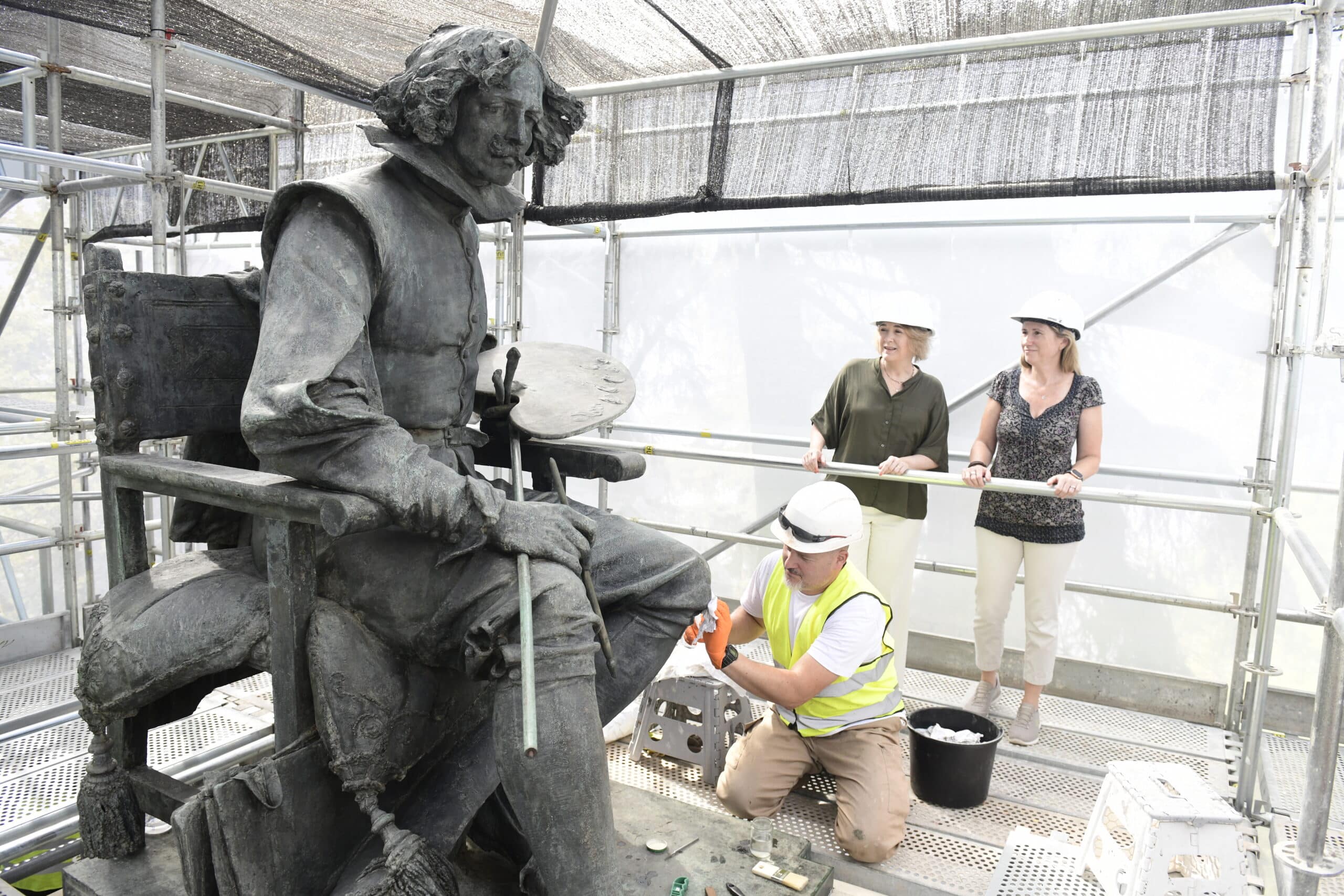 El Ayuntamiento Revitaliza el Monumento a Velázquez en el Paseo del Prado