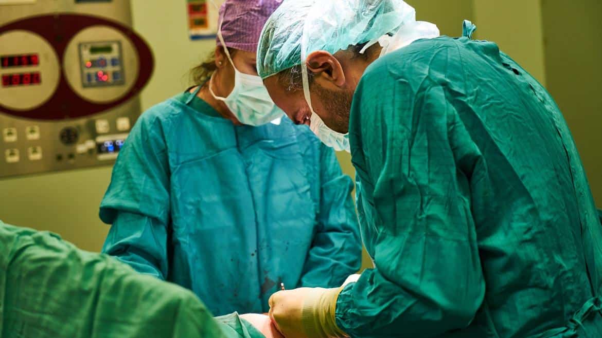 Éxito Innovador: Hospital Puerta de Hierro Majadahonda Cierra Fístula Esófago-Bronquial