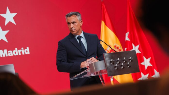 El consejero Carlos Novillo