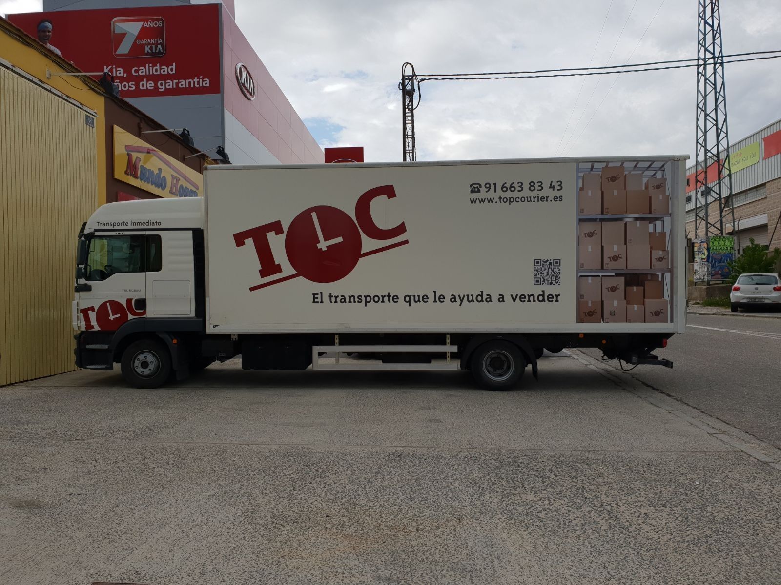 Top Courier Consolida su Liderazgo como Socio Confiable para Empresas en el Transporte Español