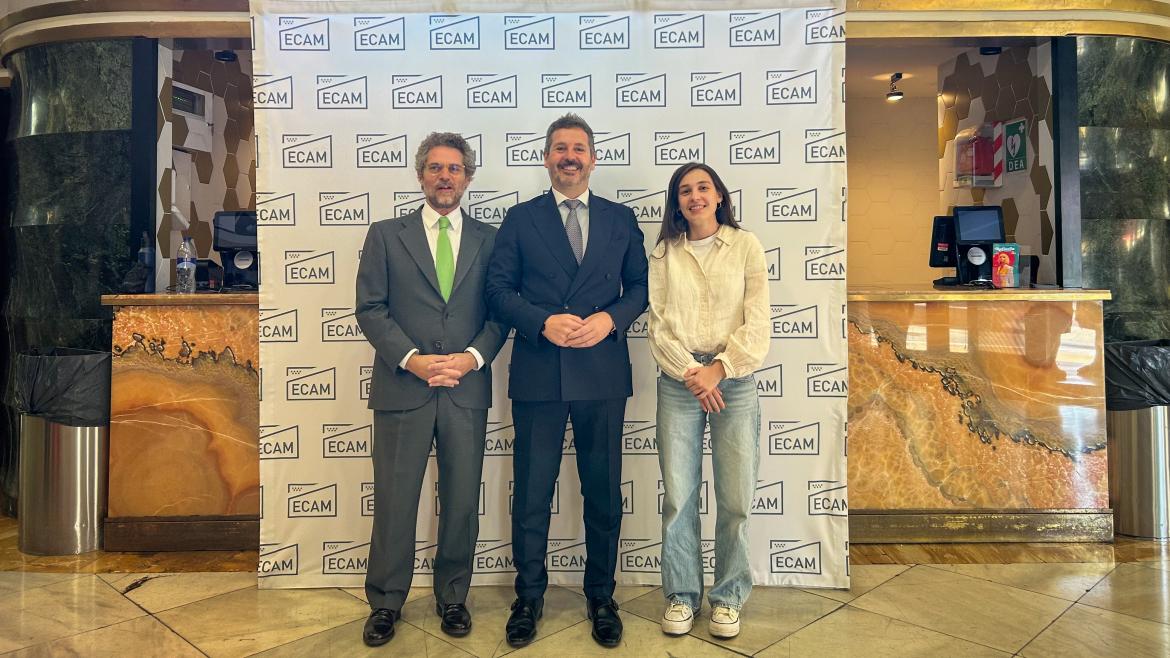 Celebración del Talento: La Comunidad de Madrid en la Graduación de la 28ª Promoción de la ECAM