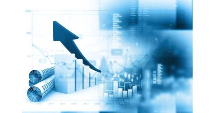 DXC Technology commemorates ten years of market leadership. Belén Garmendiaz