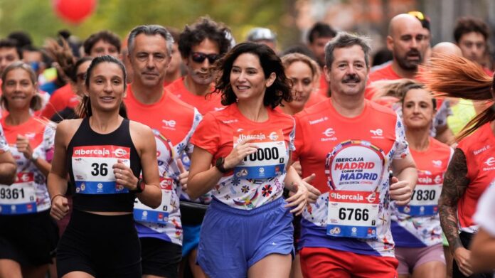 Díaz Ayuso Resalta el Espíritu de Hispanidad en la XV  Díaz Ayuso participa en la XV carrera popular Madrid corre por Madrid y destaca su “sabor a Hispanidad”