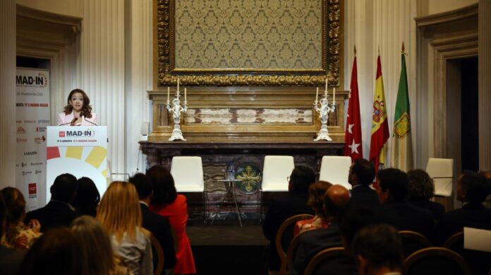 Impulso al Sector Biofarmacéutico: Clave para la Atracción de Inversión El consejero de Educación y la de Sanidad