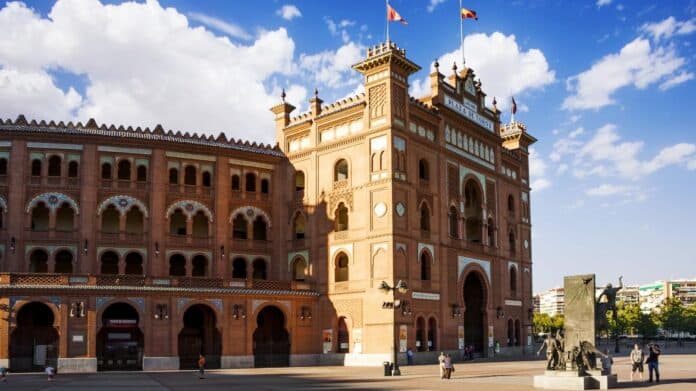 Fachada de la Plaza de Toros de Las Ventas 