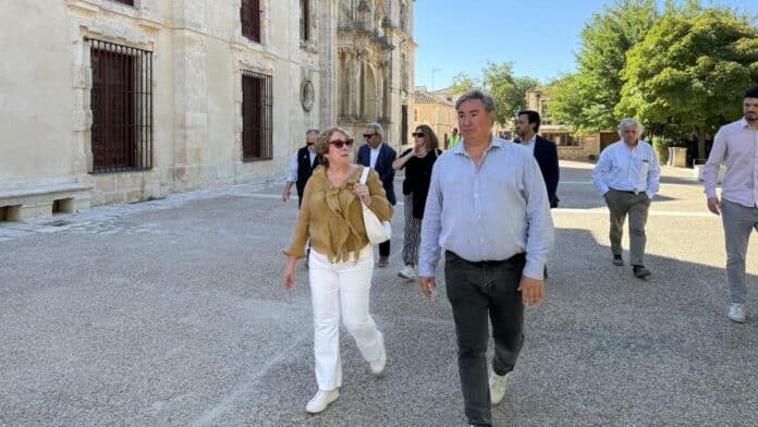 El viceconsejero José Antonio Sánchez durante su visita al Camino Juan de Goyeneche