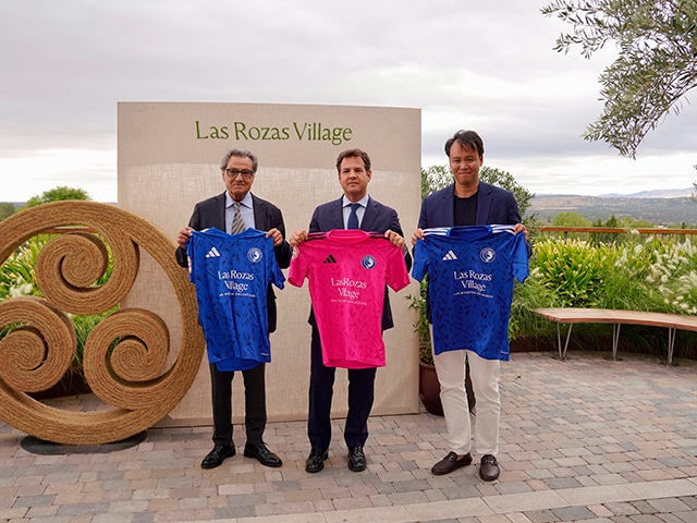 Las Rozas CF Desvela su Innovadora Equipación para la Nueva Temporada