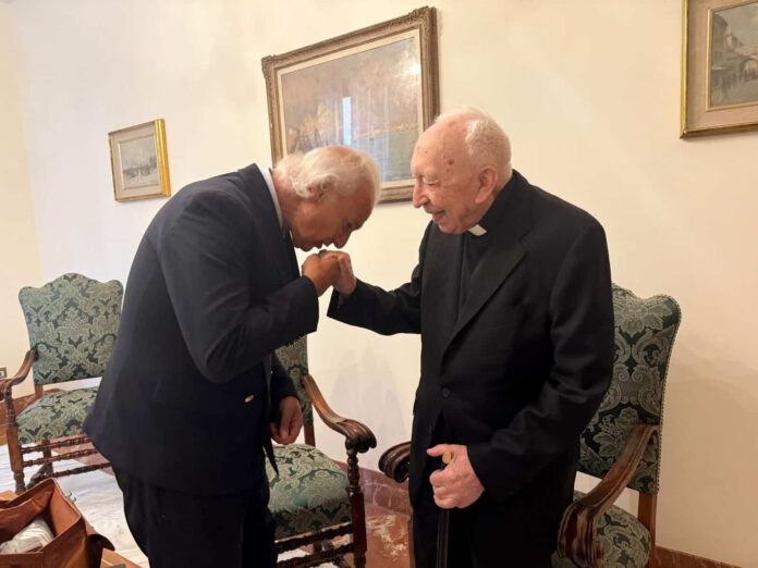 Centenario en el Vaticano: Cardenal Acerbi y el Dr. de Silvia Pastor