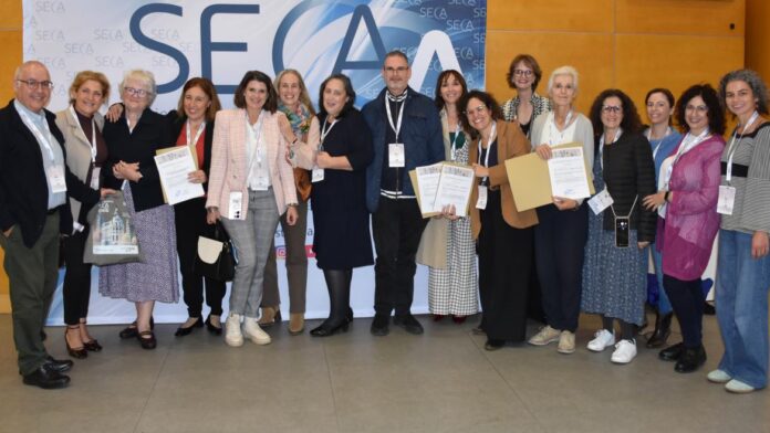 La Atención Primaria de Madrid Destaca en el Congreso de foto de familia de premiados de Atención Primaria en la SECA