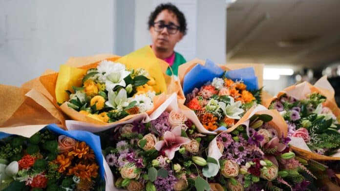florista trabajando