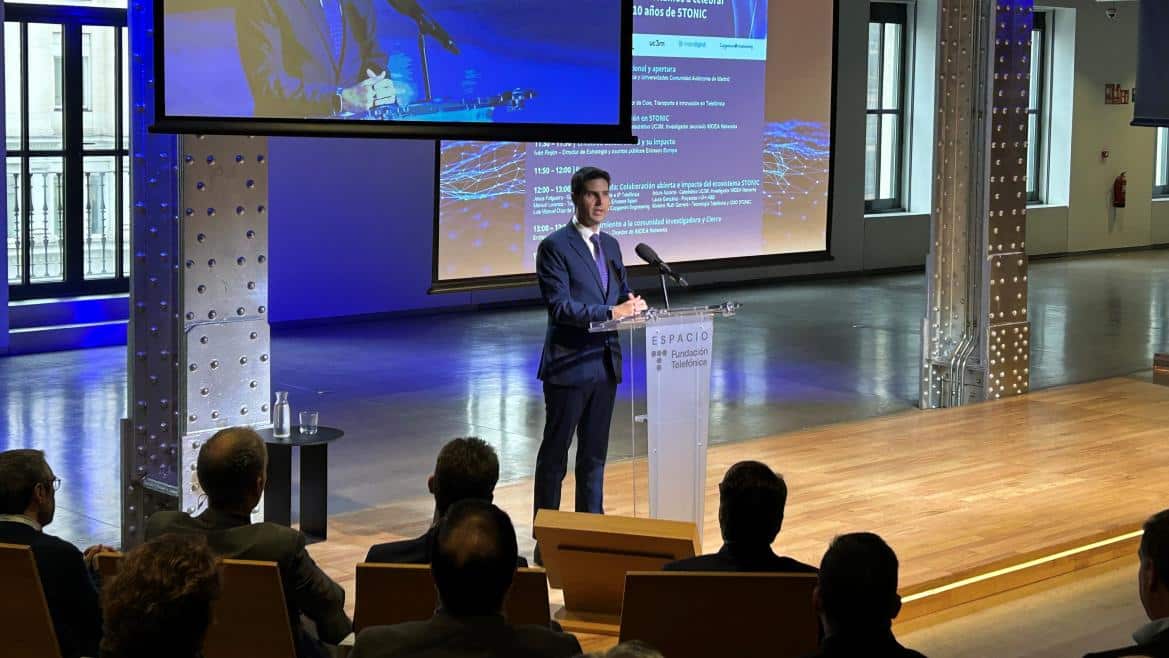 La Comunidad de Madrid conmemora el 10º aniversario del laboratorio 5TONIC en telecomunicaciones