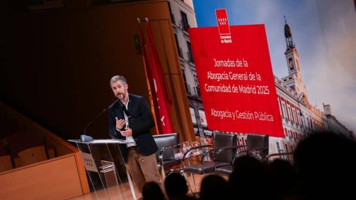 Madrid congrega a más de 200 juristas en las jornadas El consejero Miguel Ángel García Martín durante la clausura de las jornadas de la Abogacía General