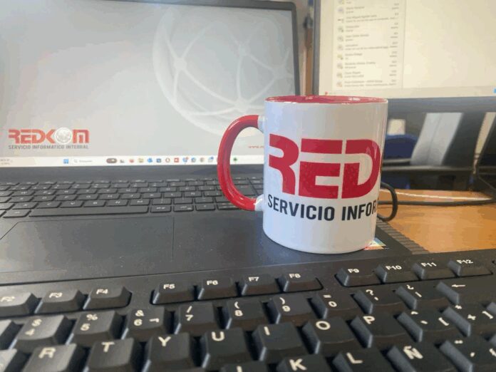 Redkom Computers SL: Tres Décadas Impulsando la Innovación y Seguridad Belén Garmendiaz
