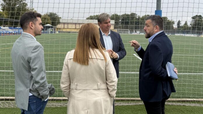 Renovación de Infraestructuras en San Martín de la Vega: Madrid El viceconsejero José Antonio Sánchez durante su visita a San Martín de la Vega