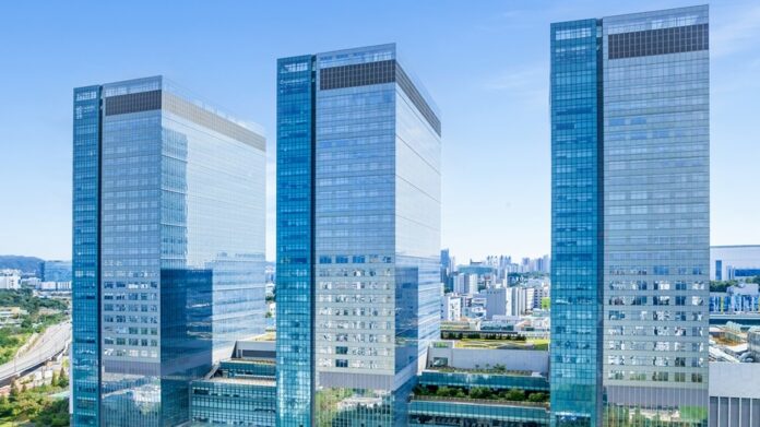 Samsung y NVIDIA Unen Fuerzas para Revolucionar la Fabricación Inteligente Silvia Pastor