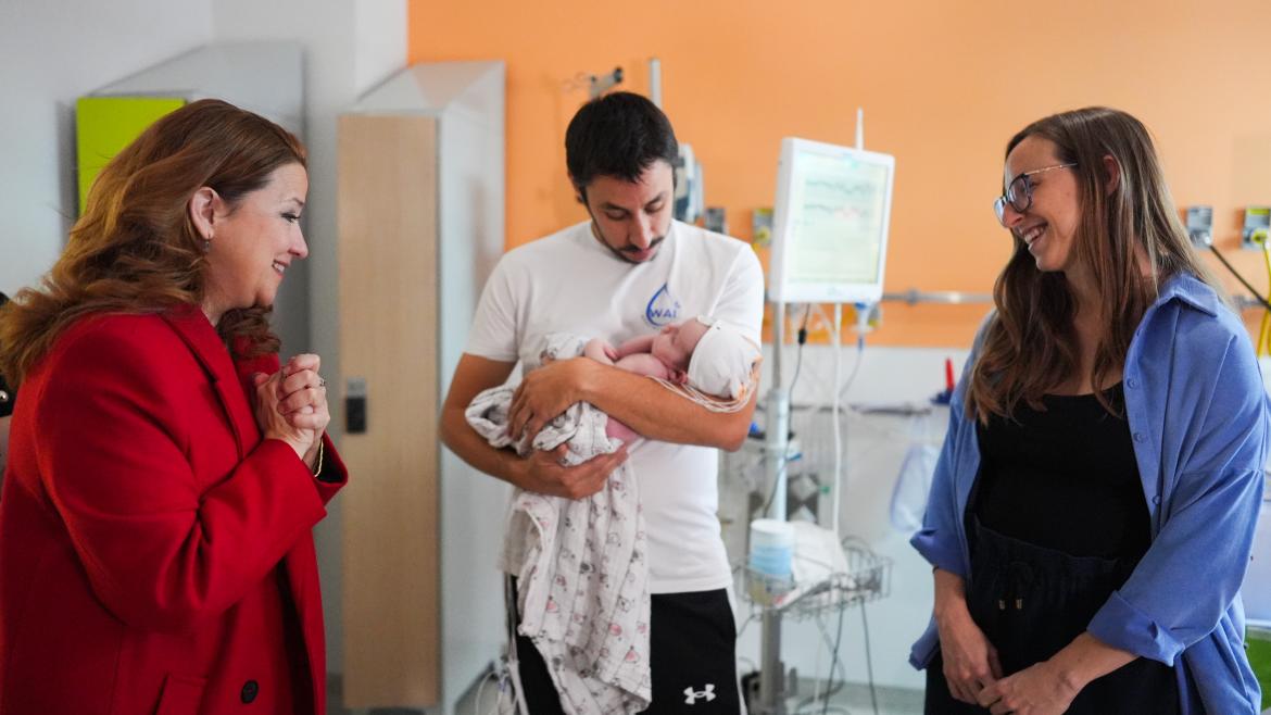 Acompañamiento Familiar en Habitaciones de Recién Nacidos Prematuros: Innovación en el Hospital Público 12 de Octubre