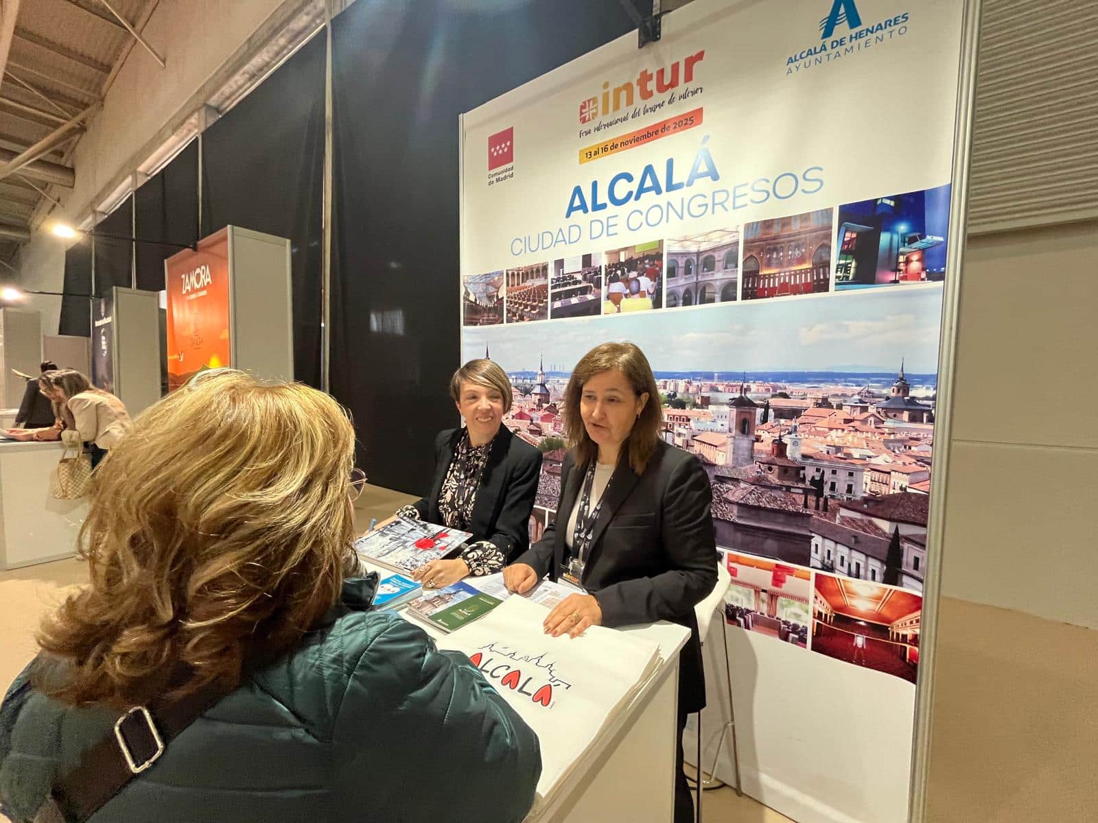 Alcala Brilla como Destino Turistico Inteligente en la Feria Internacional