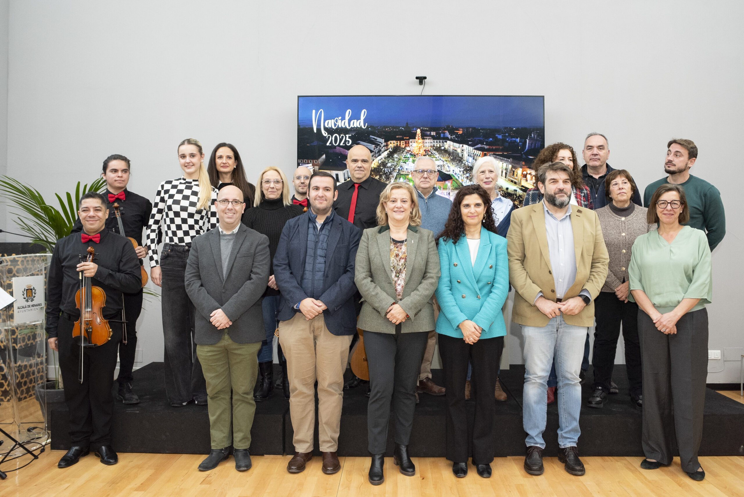 Anunciada la programación de Navidad en Alcalá: inicio el 29 de noviembre con el pregón de los Gigantes y el concierto de Raya Real.