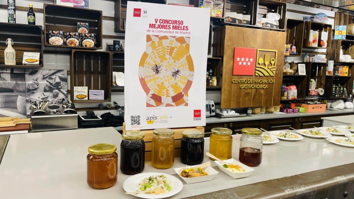 Celebración y Reconocimiento: La Comunidad de Madrid Otorga los VII Premios a la Calidad de las Mieles en su Primera Feria Especializada
