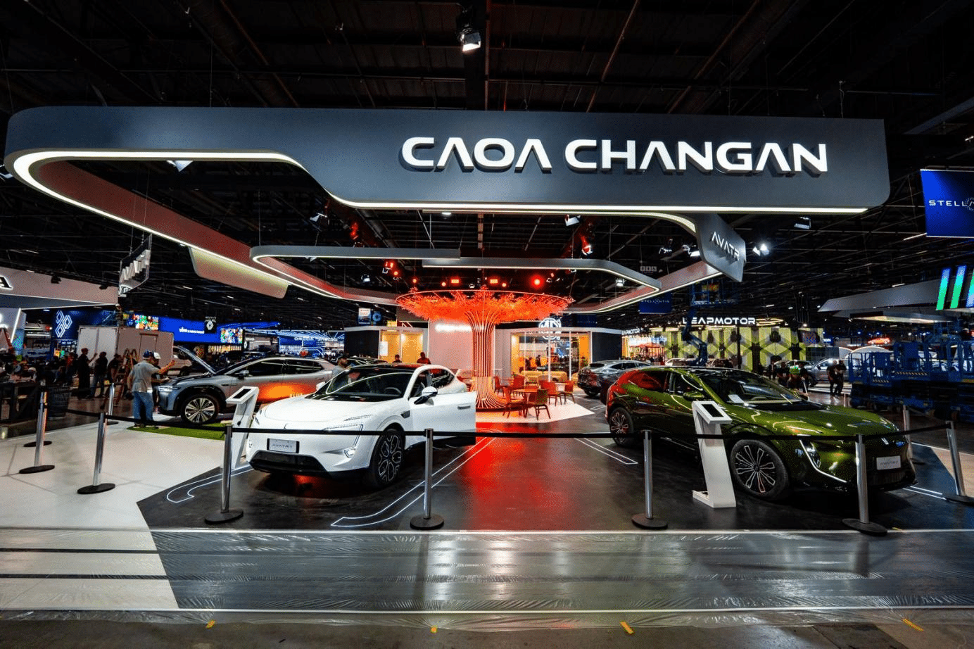 Changan Introduce Su Marca en Brasil con un Deslumbrante Debut en el Salón del Automóvil de São Paulo