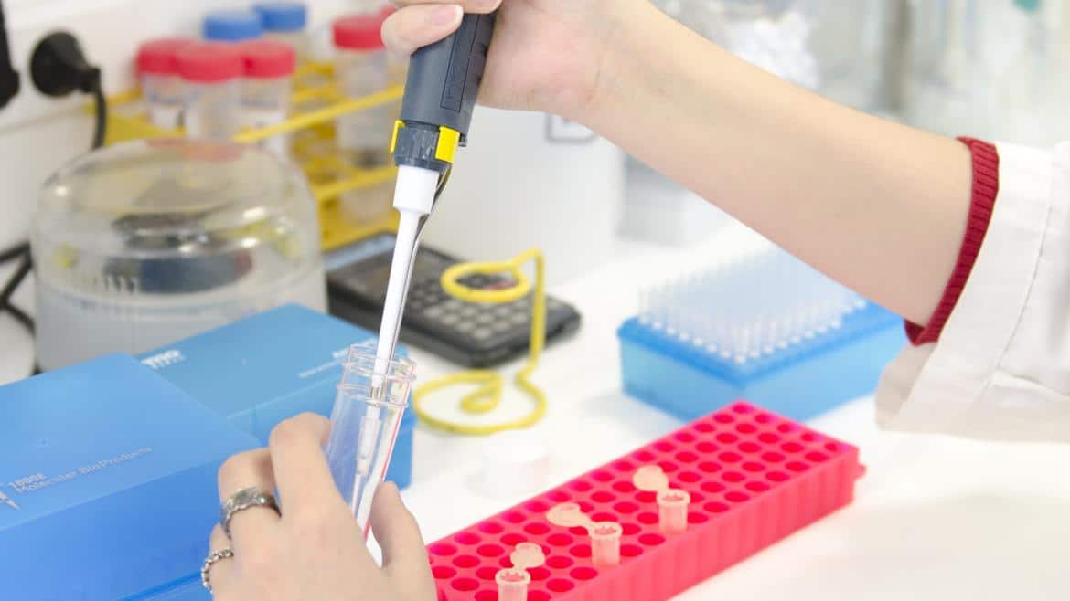 Conexión Innovadora: El Hospital Gregorio Marañón Fortalece Puentes entre Ciencia y Comunidad a Través de Talleres y Charlas