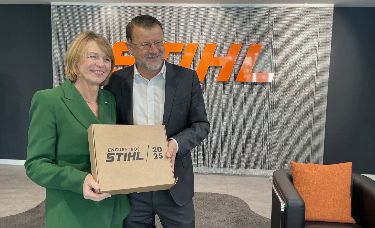 Elke Büdenbender, Primera Dama Alemana, Realiza Visita Oficial a las Instalaciones de STIHL España
