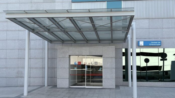 Fachada de la Unidad de Endoscopia del Hospital Puerta de Hierro