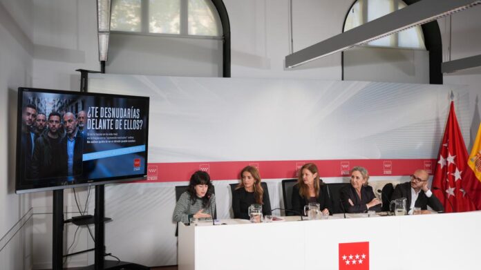 La consejera Ana Dávila durante la presentación de la nueva campaña 