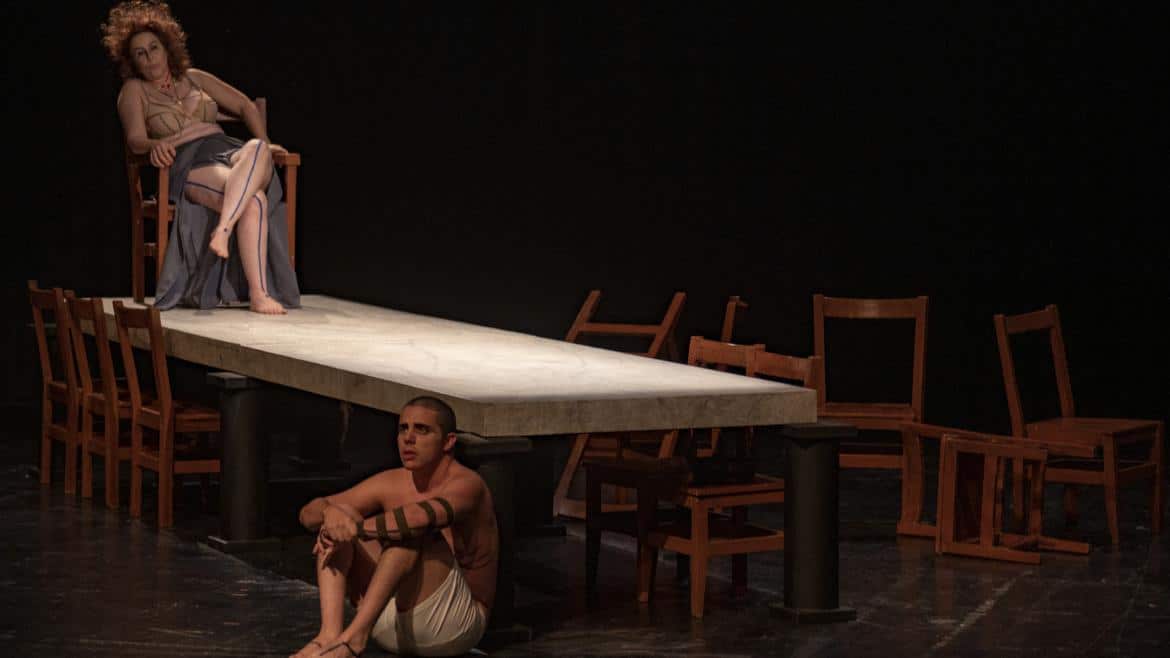Inmersión Artística en el 43º Festival de Otoño: Danza y Teatro en su Máxima Expresión