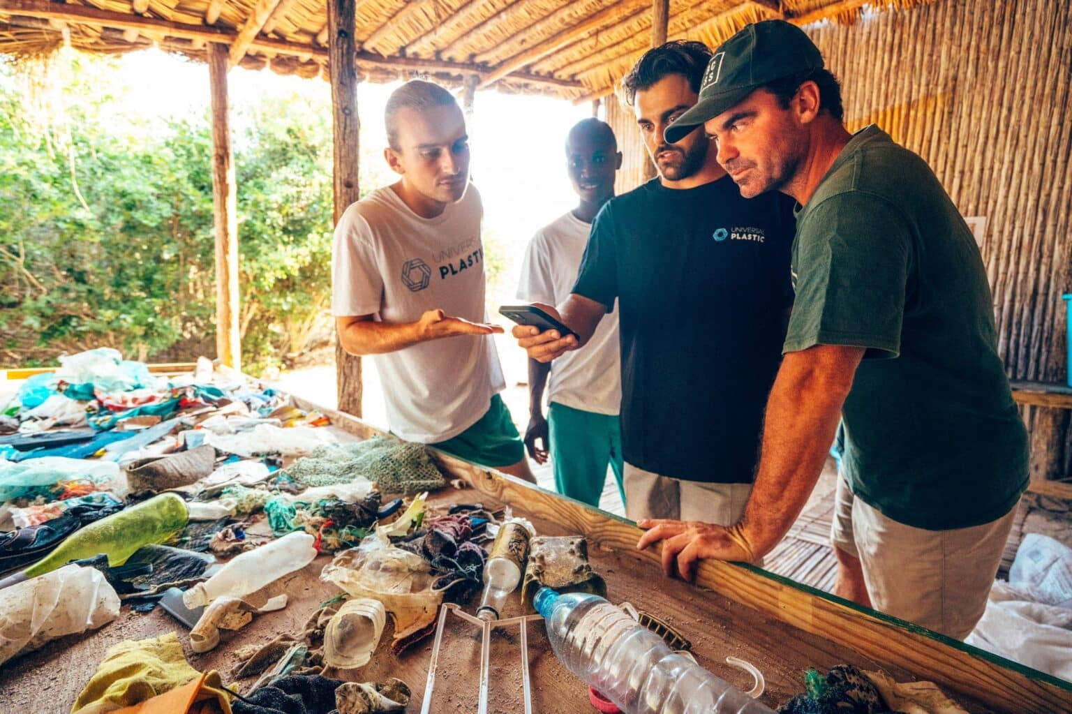 Innovación Azul: España Pionera en el Espacio de Datos Oceánicos para Combatir la Contaminación por Plásticos