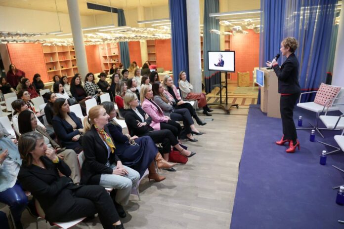 Innovación y Ética: Mujeración Explora el Futuro de los Datos Womanation Congress vuelve a València con las claves sobre qué está pasando con los datos, la privacidad y la tecnología que rodea el mundo