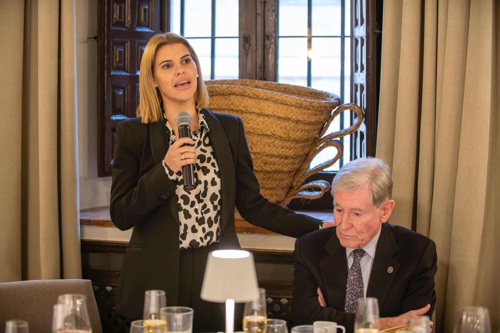 La Alcaldesa Elogia a los Conduenos en su 175 Aniversario