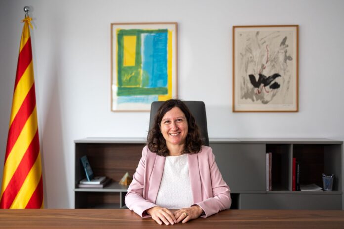 La Dra. María José Guerrero Torres, primera mujer presidenta del COEC