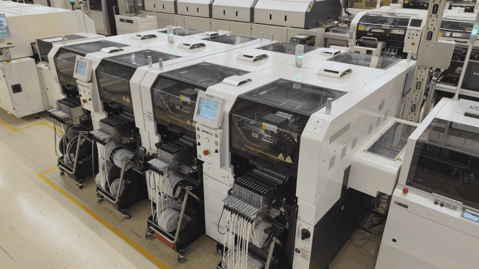 Panasonic Revoluciona la Producción SMT de DELTEC con Soluciones Digitales para una Fabricación Ágil e Inteligente