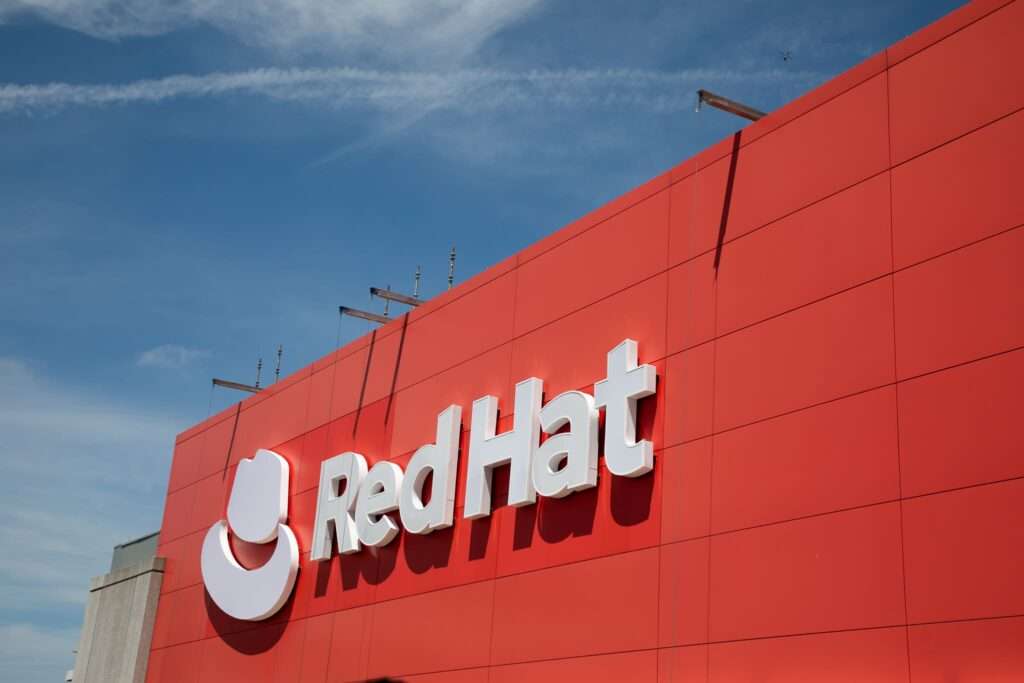 Red Hat Revoluciona su Linux Empresarial para Enfrentar los Retos