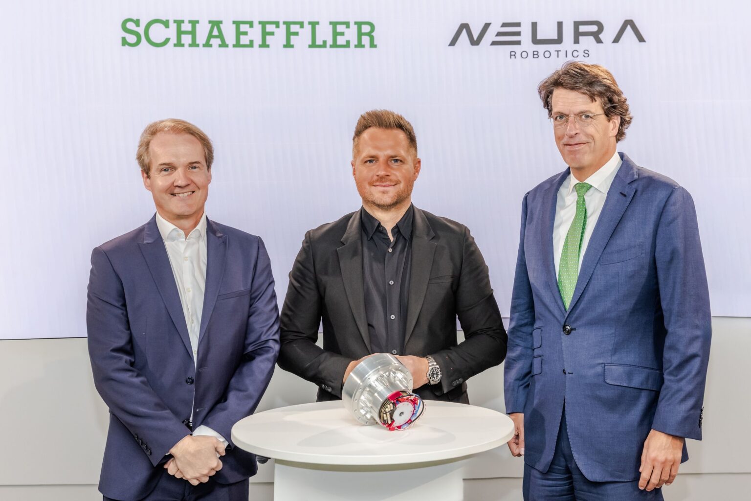 Schaeffler y Neura Robotics: Unidos en una Alianza Estratégica para Revolucionar el Futuro de la Automatización