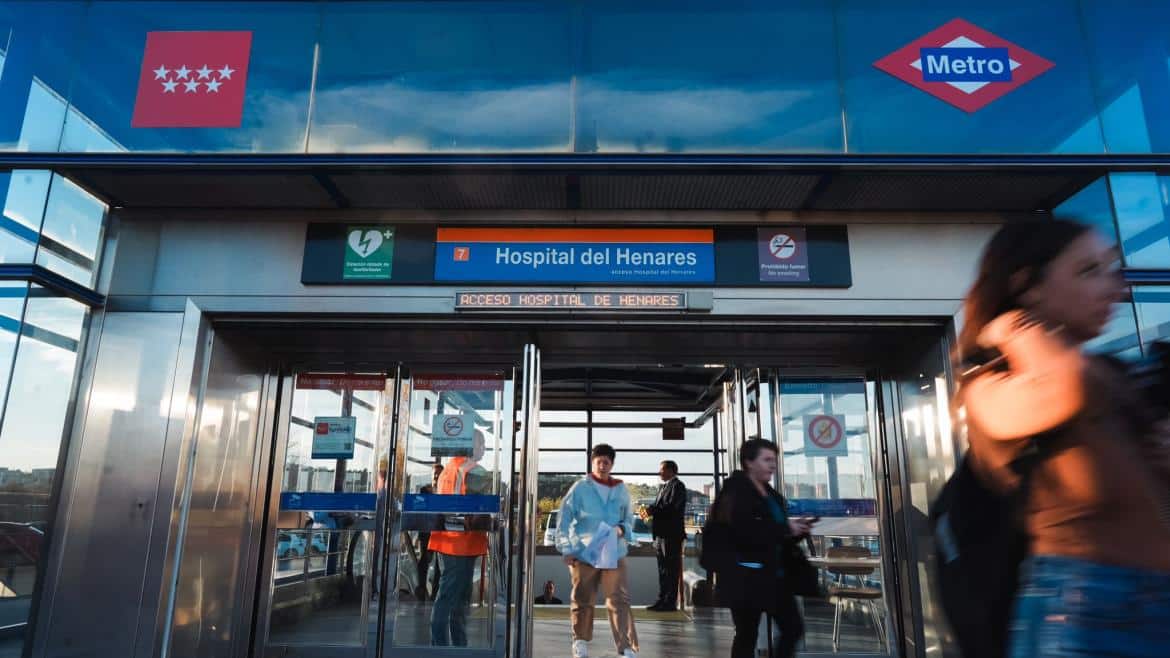 Servicio de Autobuses de la Comunidad de Madrid Transporta a 8.8 Millones de Viajeros durante Suspensión de Línea 7B
