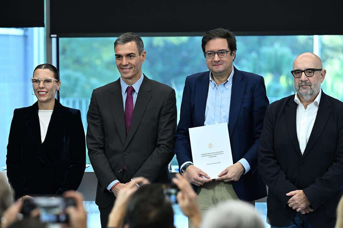 Subida del 11 % a los empleados públicos: un acuerdo histórico que esquiva el debate sobre el tamaño del Estado