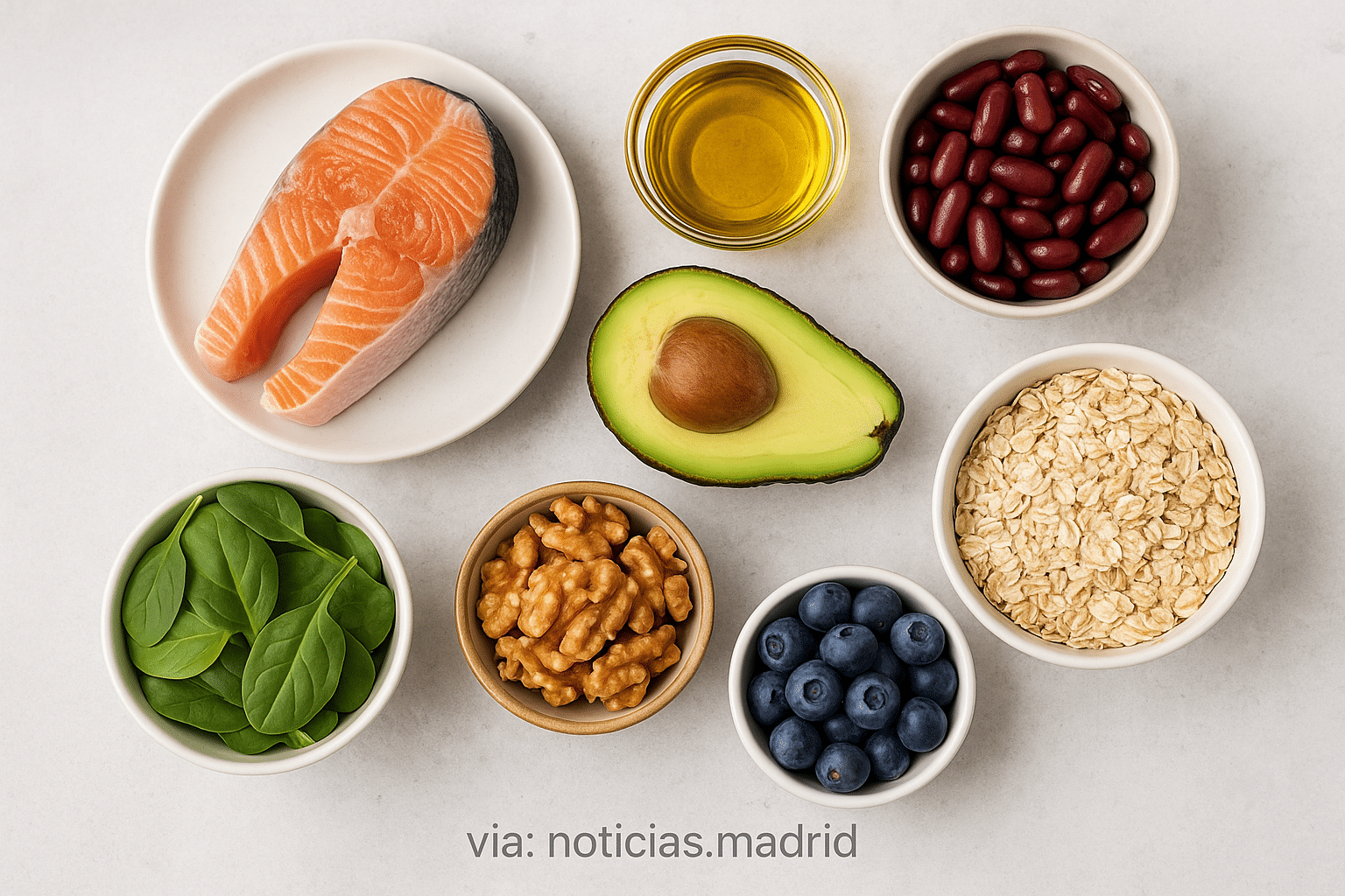 Descubre 8 alimentos clave para reducir el colesterol y potenciar tu salud cardiovascular