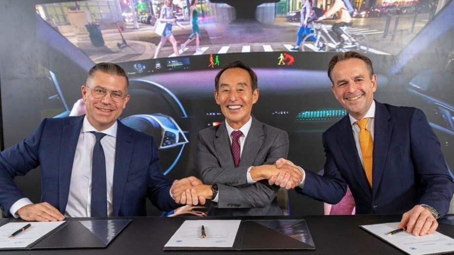 HARMAN Completa la Adquisición del Negocio ADAS de ZF para Impulsar Innovaciones en Conducción Autónoma