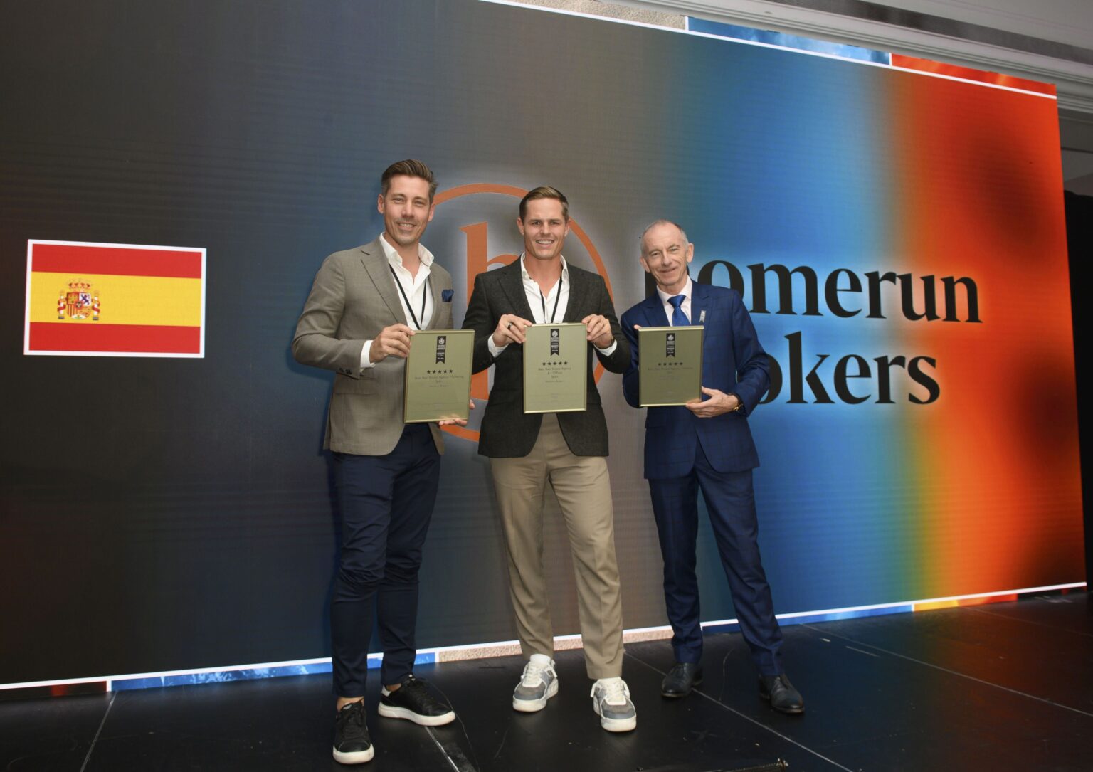 Homerun Brokers Triunfa con Cinco Distinciones en los European Property Awards