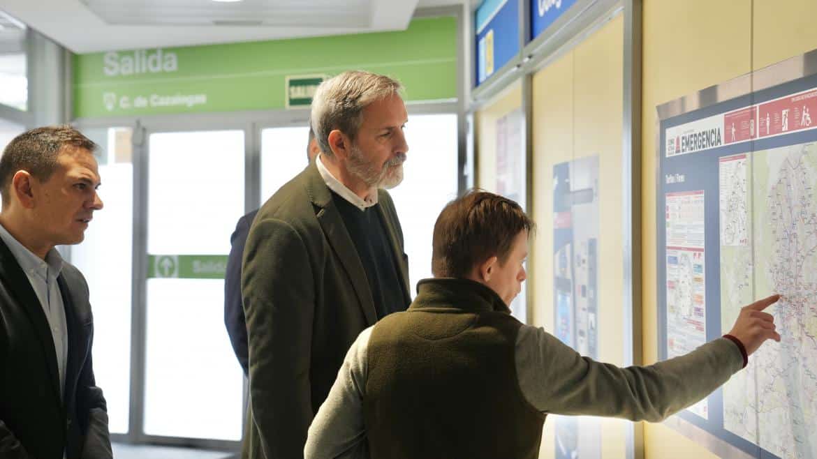 La Comunidad de Madrid Inaugura una Estación de Metro Simulada en Centro Educativo Especial para Fomentar el Aprendizaje del Transporte Público