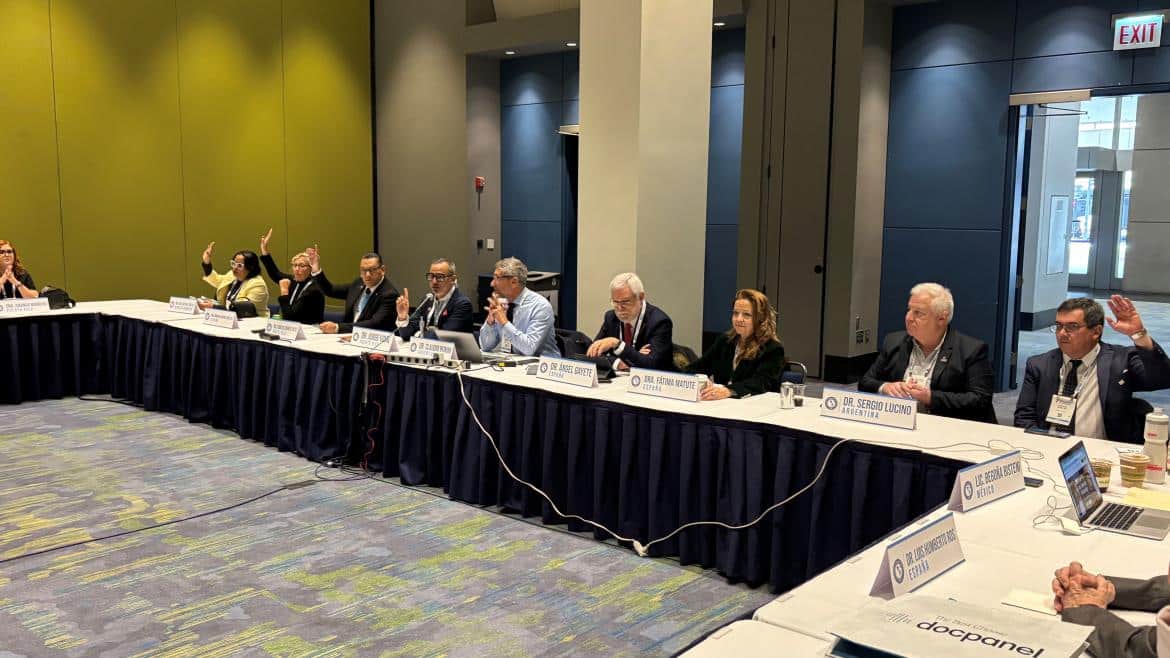 La Comunidad de Madrid Presenta su Modelo Sanitario de Excelencia en Chicago ante Sociedades Científicas Internacionales
